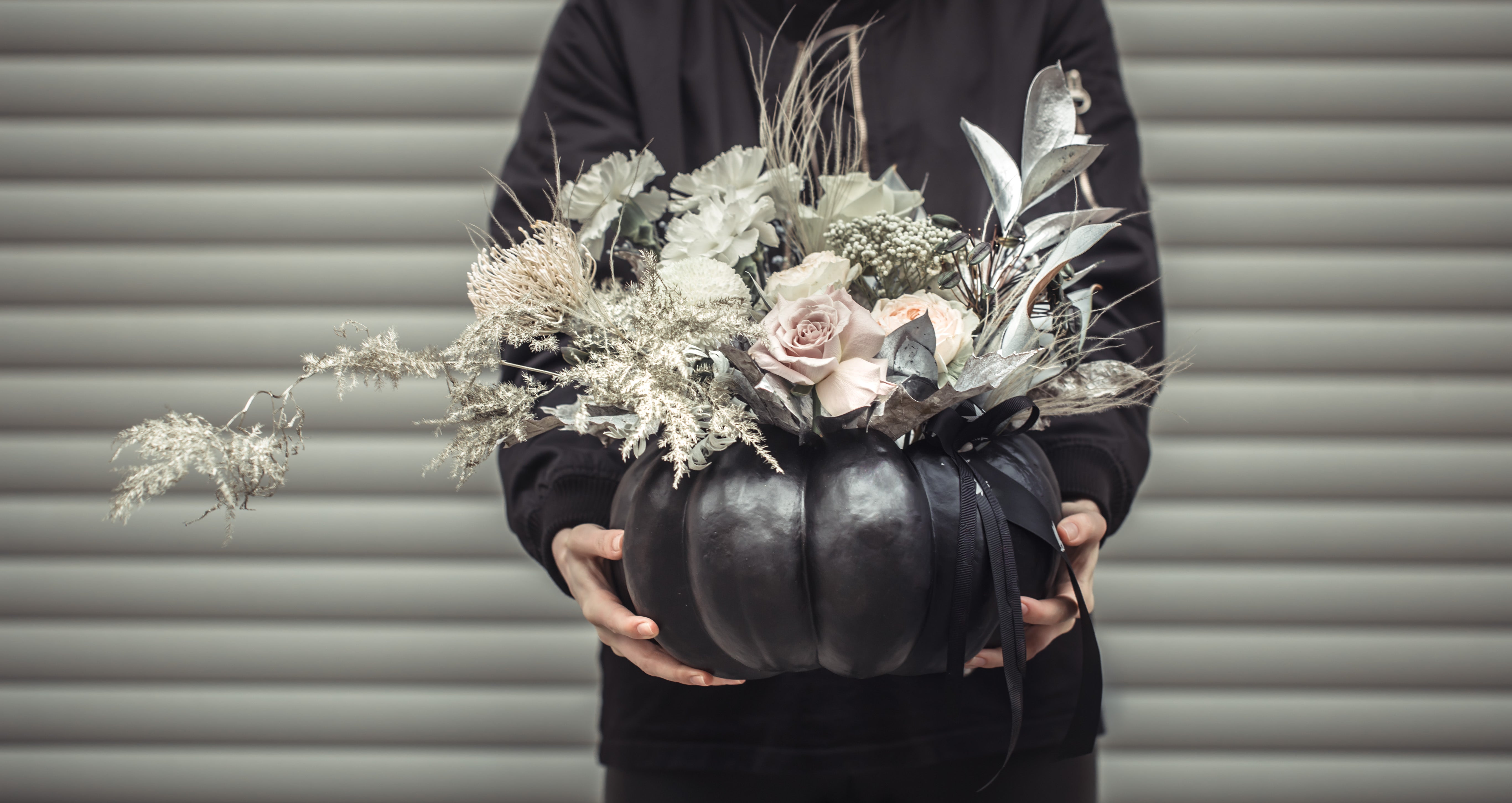 Decoración con Flores de Halloween: Dale un toque mágico a tu hogar
