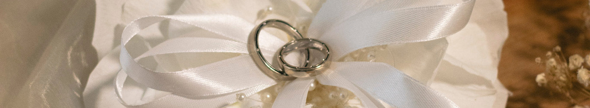 porta alianzas flores