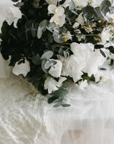 Ramo flores blancas y eucalipto