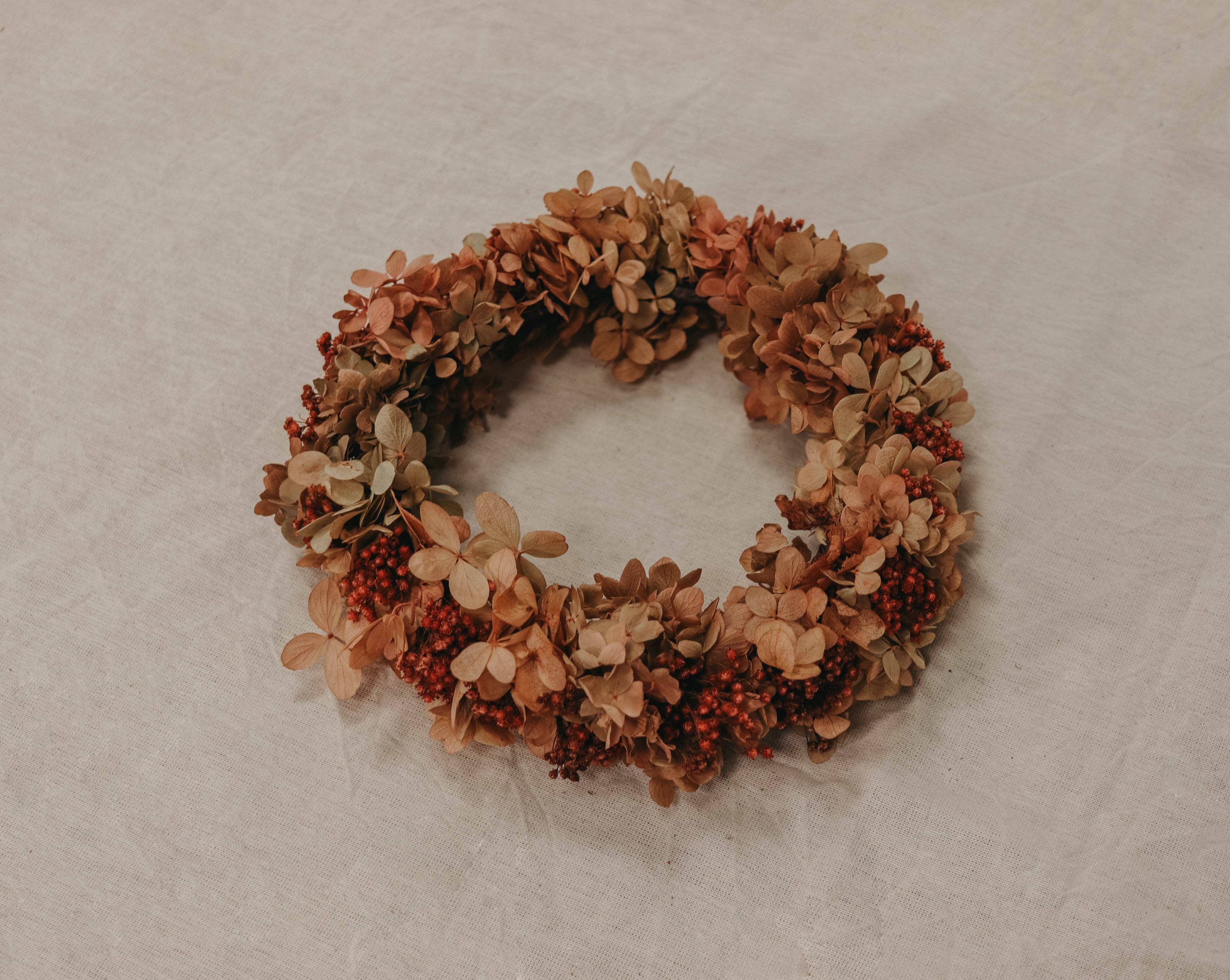 flores arras cabeza niña