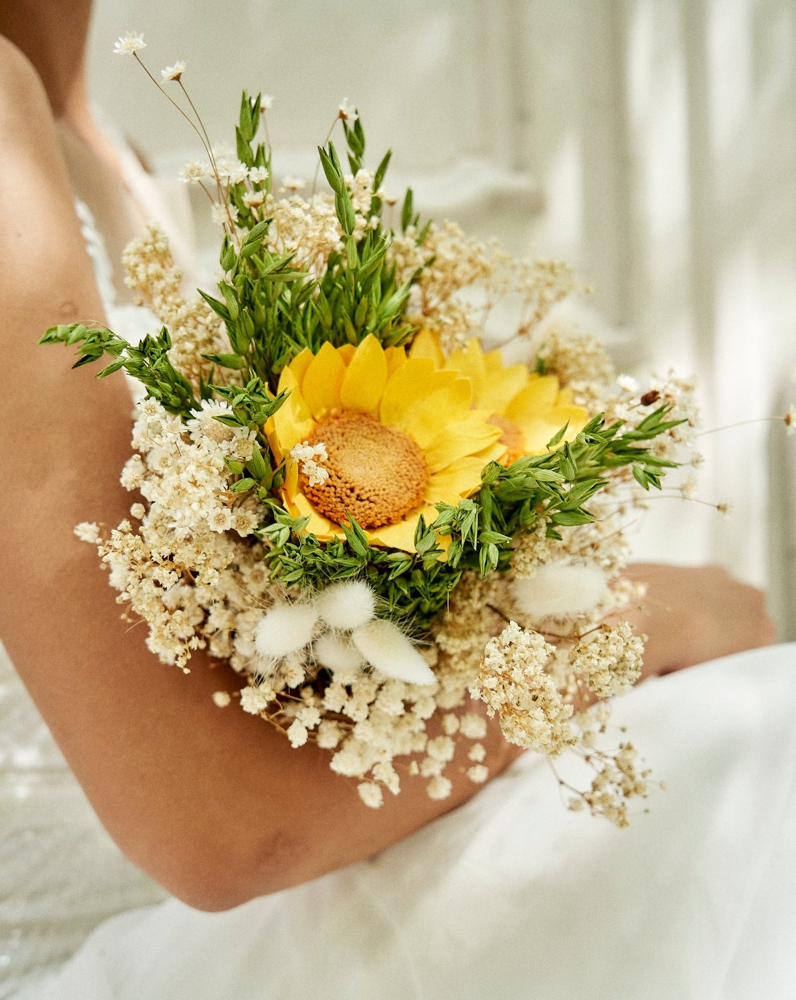 novia girasoles, avena y panicuta