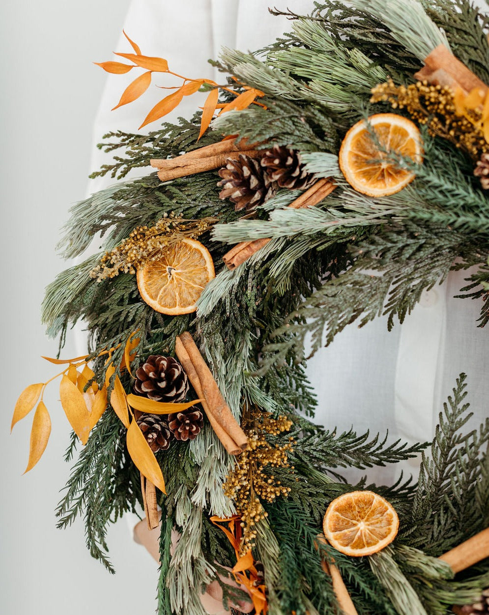 Corona navidad adviento flores preservadas tuya naranja piña canela