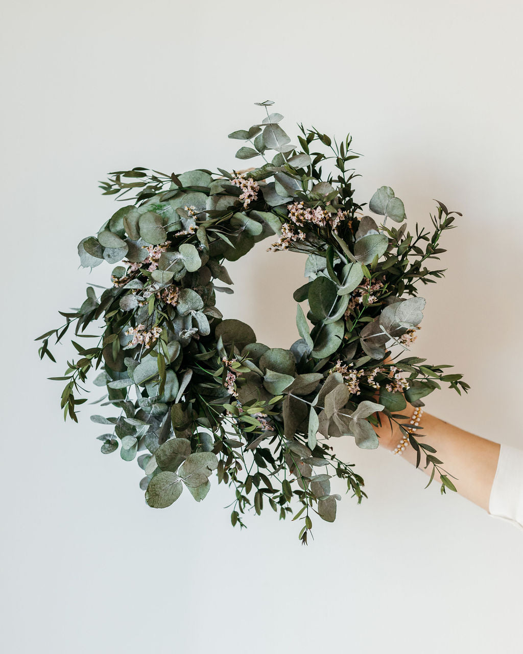 corona decoración eucalipto navidad adviento