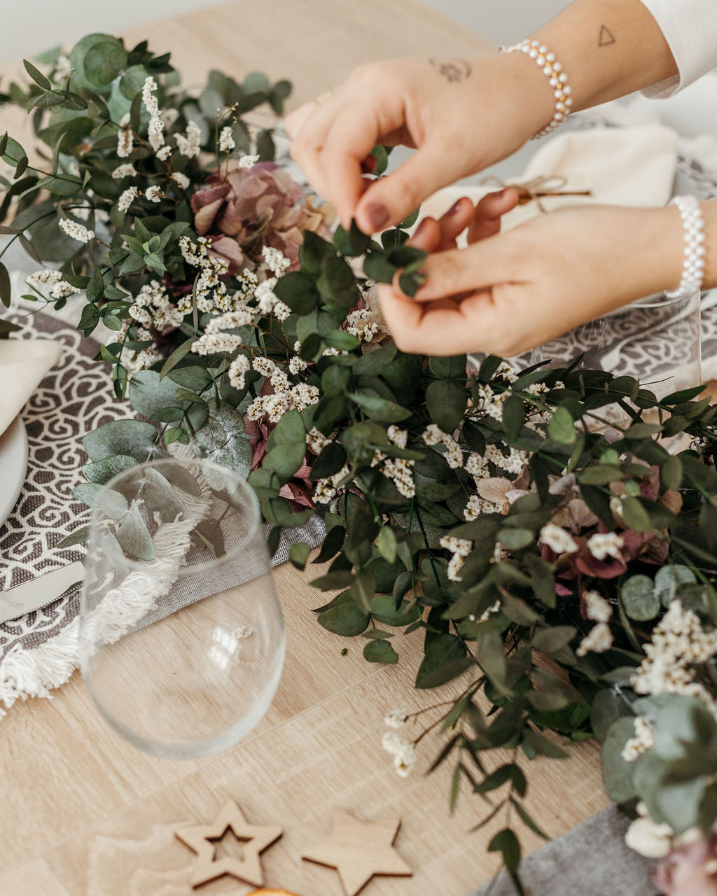 Guirnalda eucalipto y hortensia, flores preservadas navidad