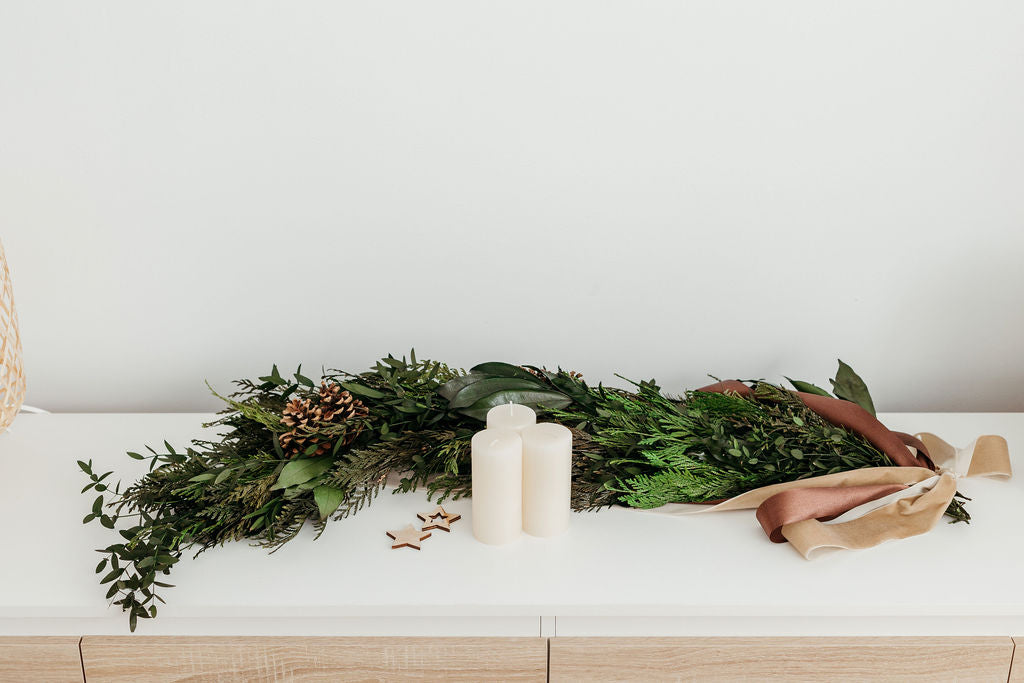 guirnalda navidad tuya eucalipto flores preservadas decoracion