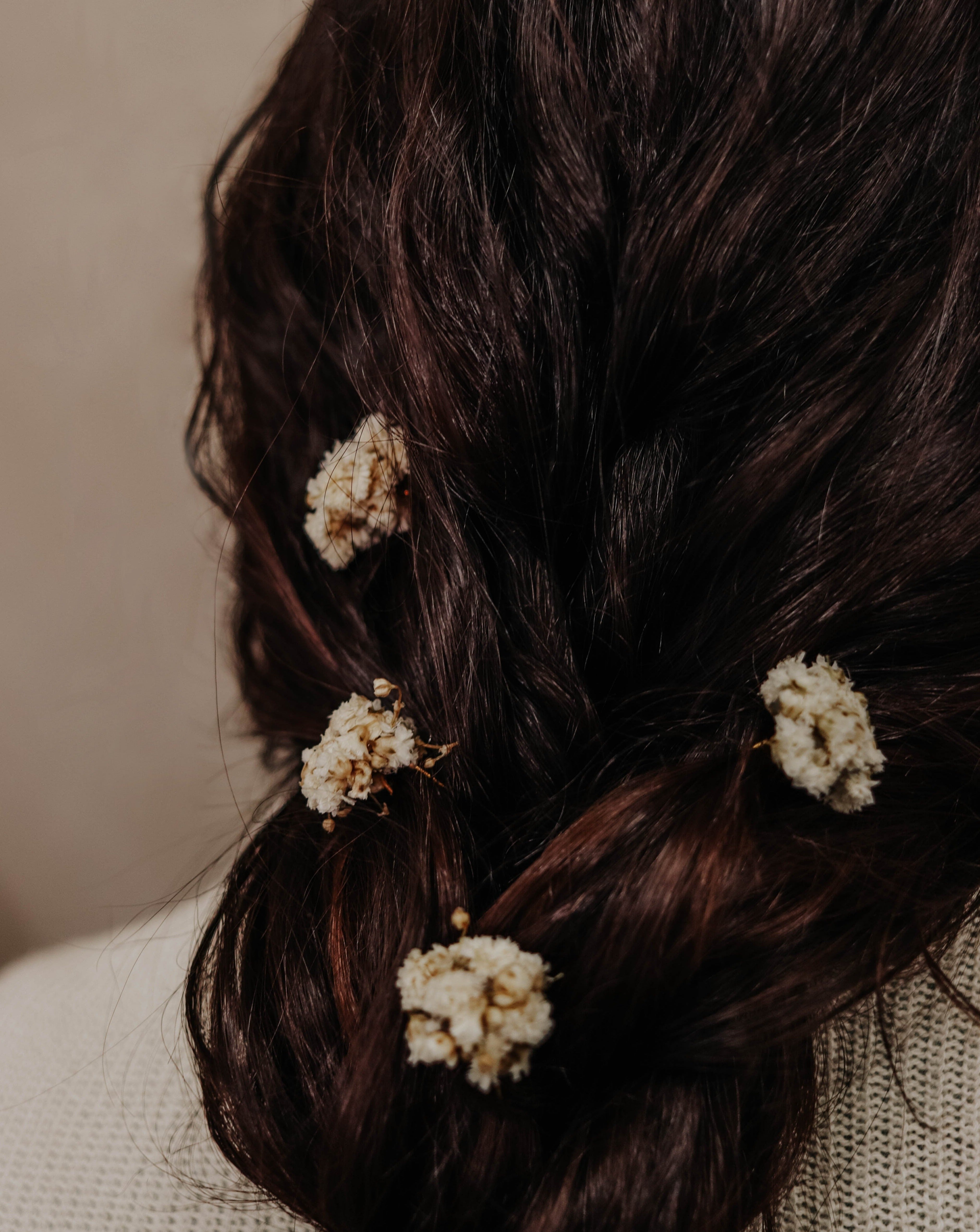 detalle pelo horquillas flor
