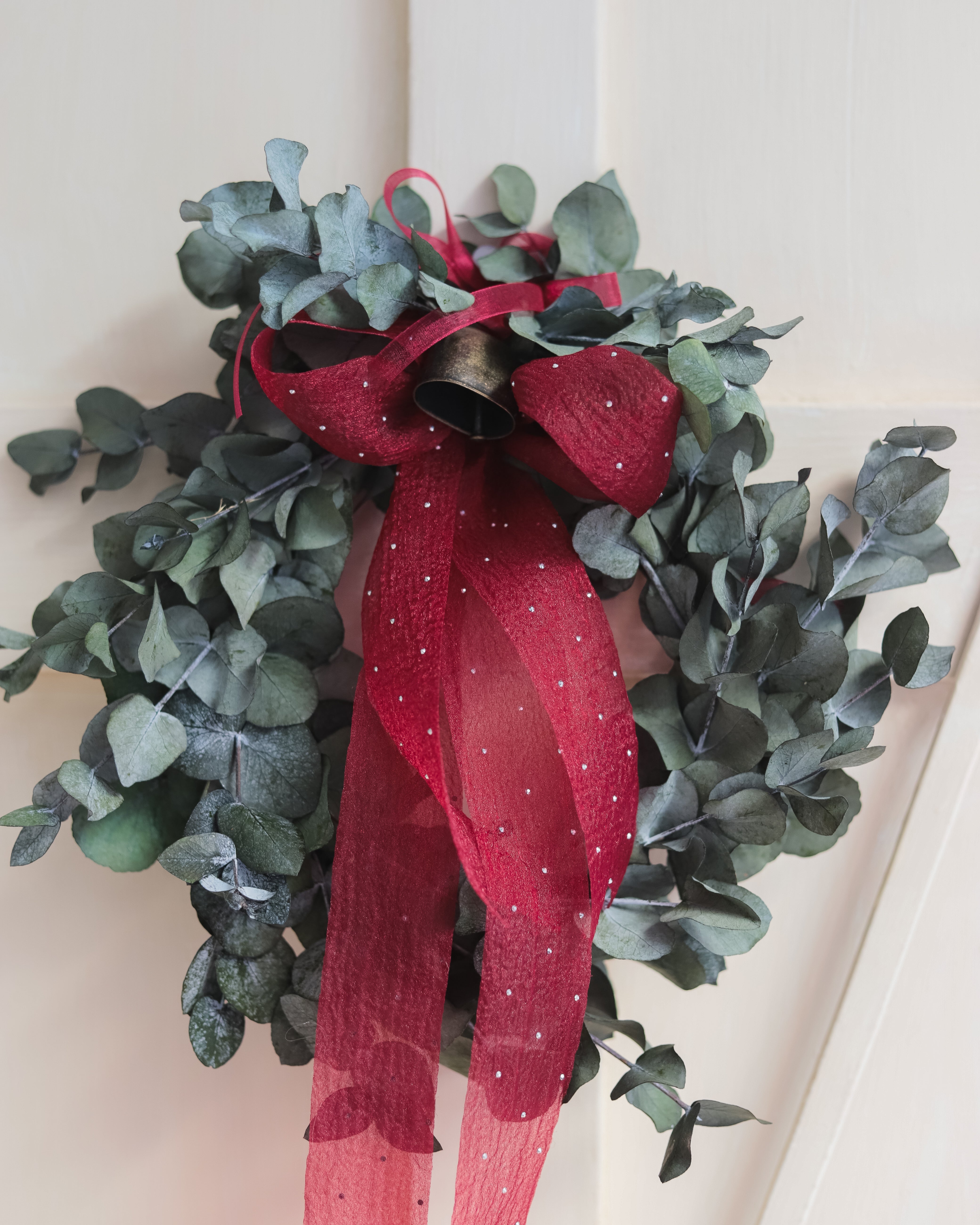 flores preservadas eucalipto lazo granate