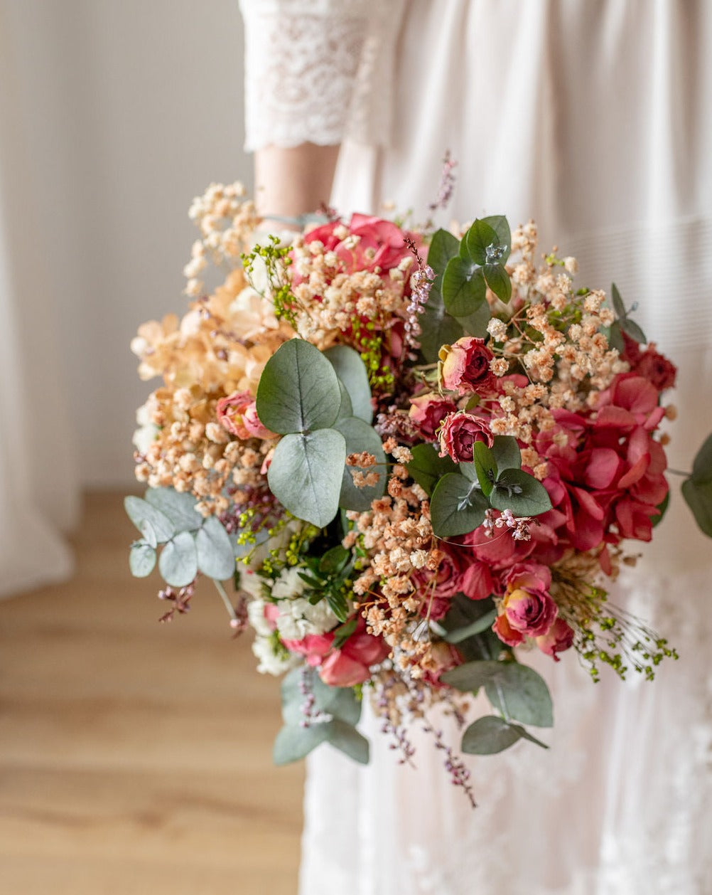Ramo de novia nude hortensia y paniculata