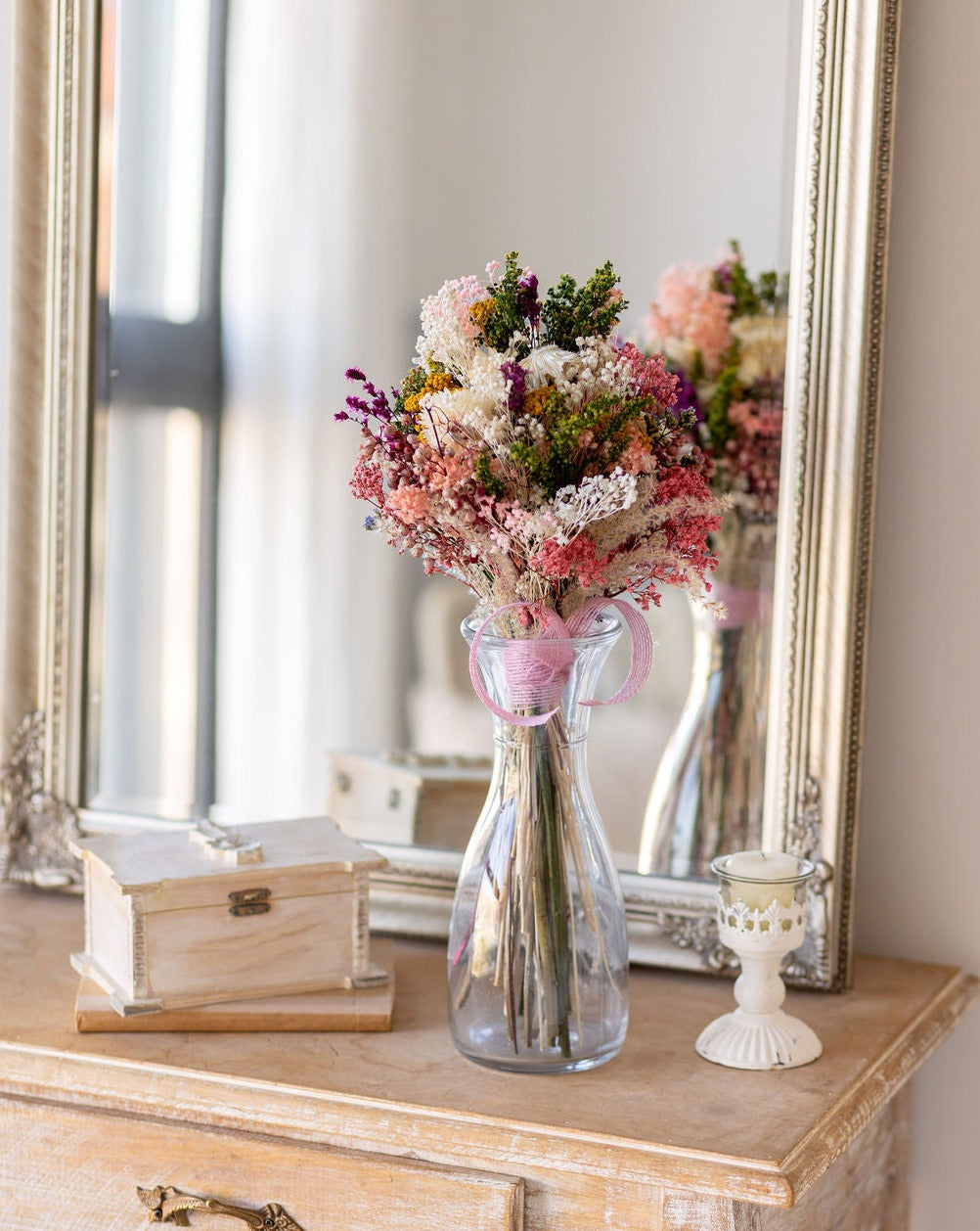 Ramo con flores preservadas campestres