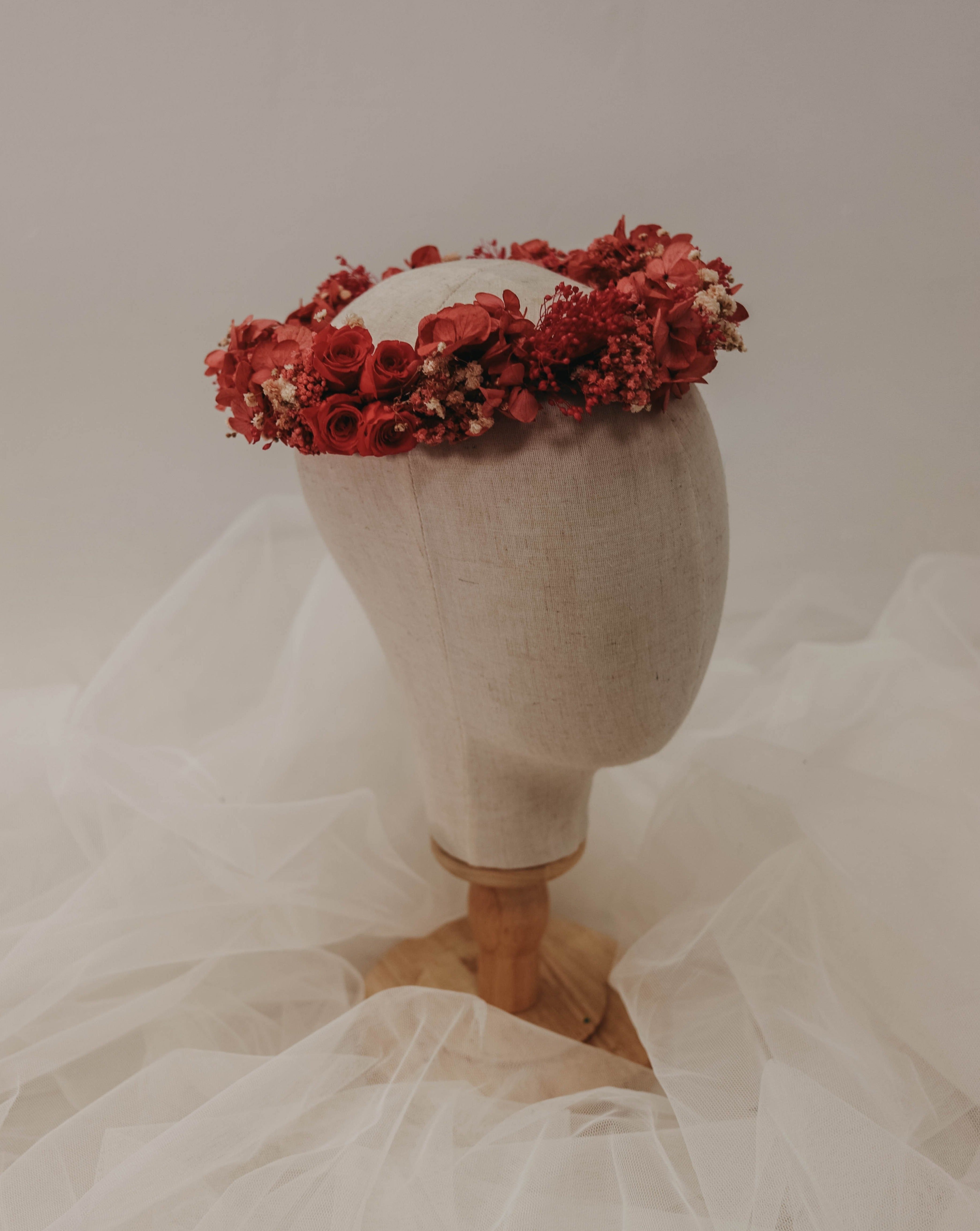 corona rosas y hortensias preservadas