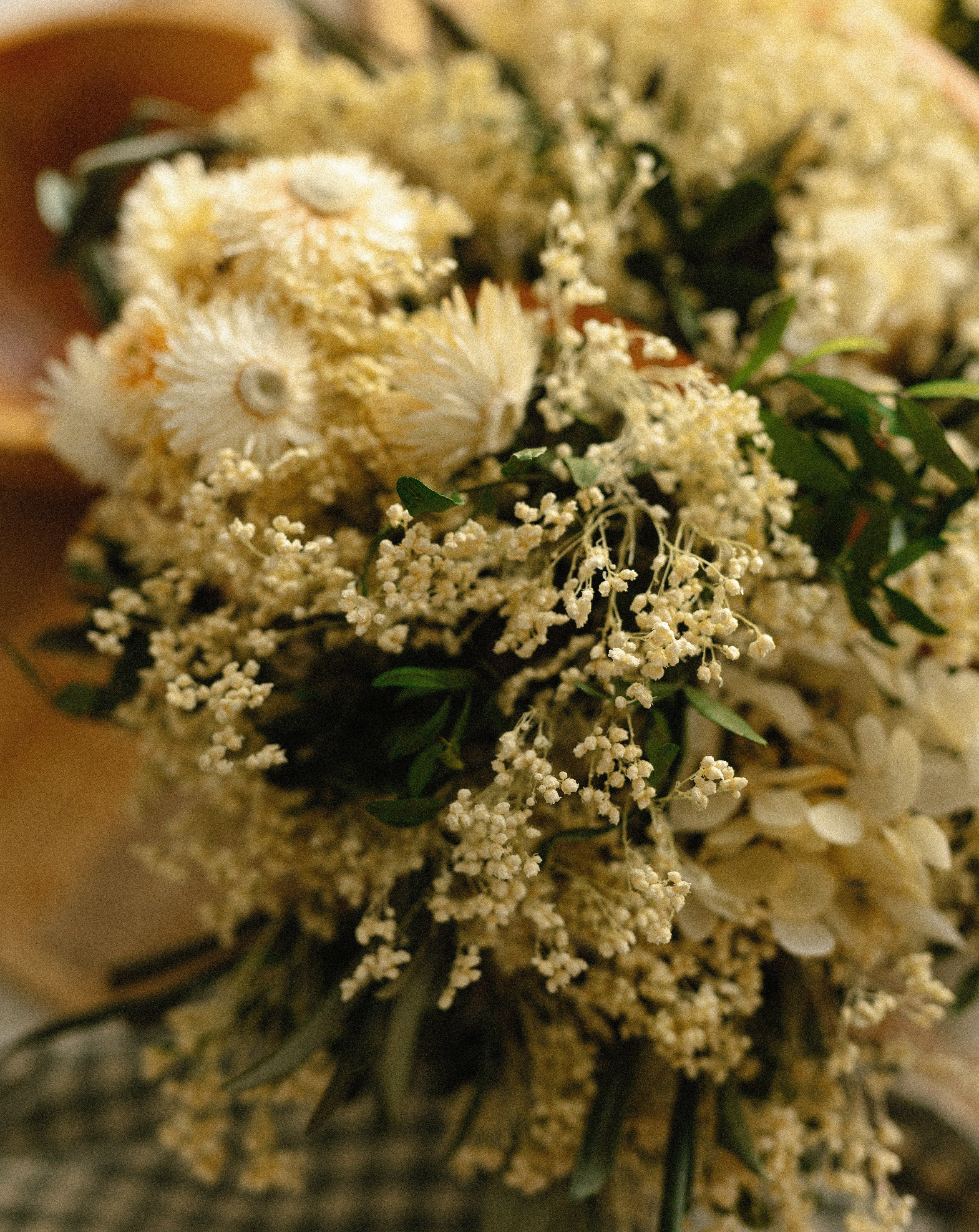 cesta decoración hortensia