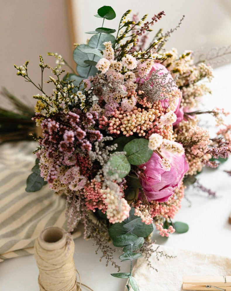 Bouquet silvestre peonías