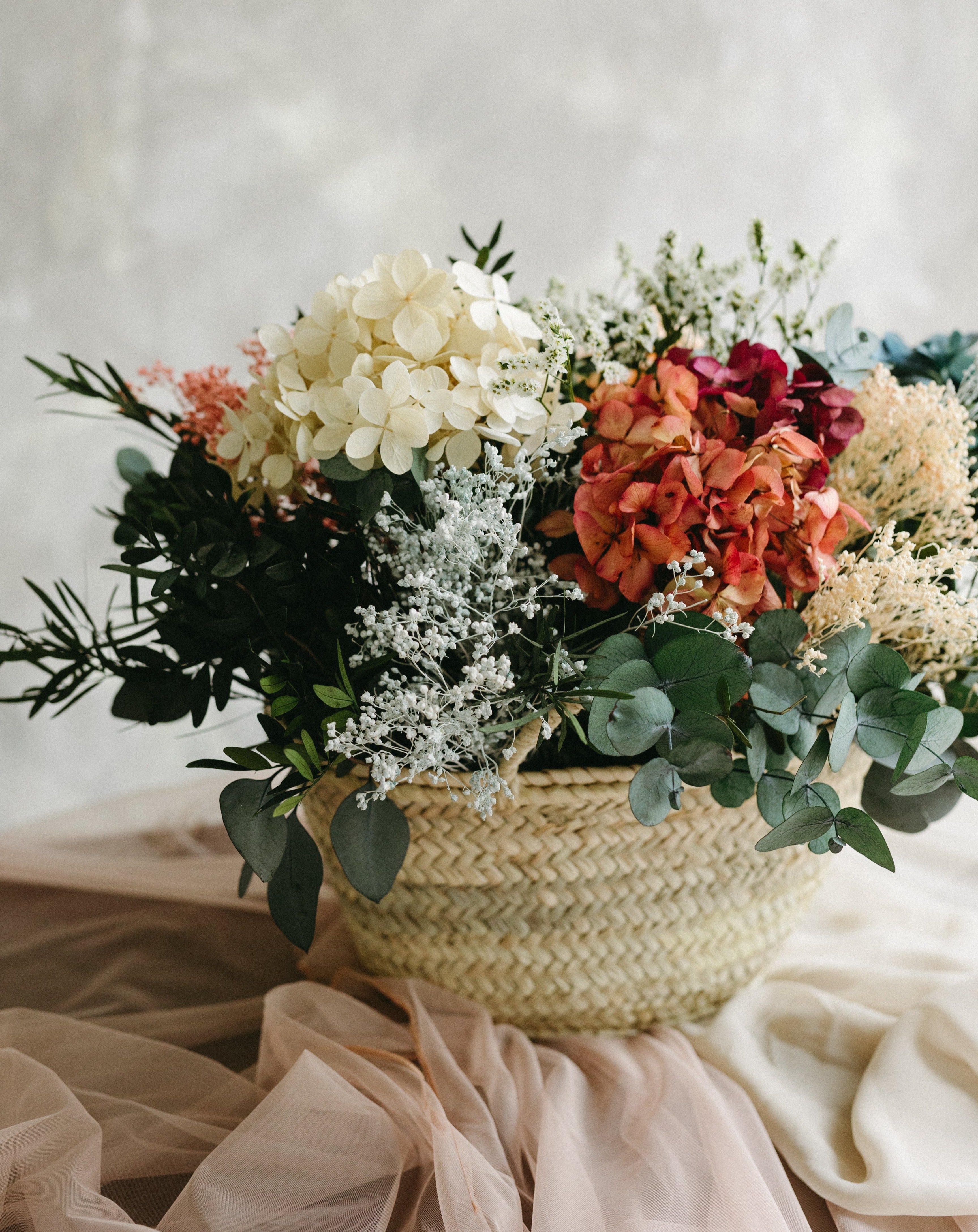 hortensia brooms y eucalipto