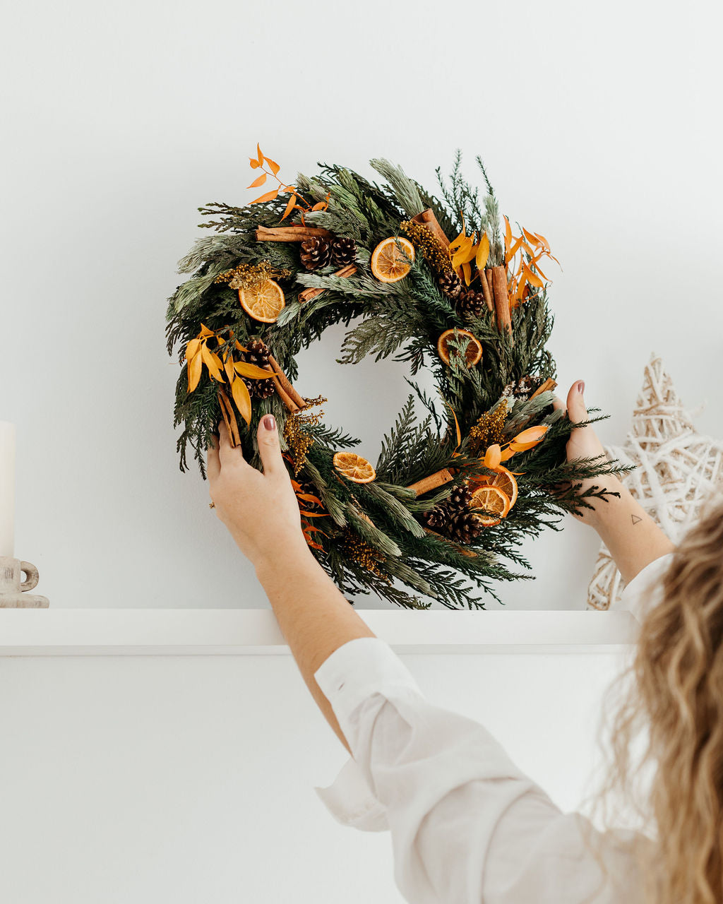 Corona navidad adviento flores preservadas tuya naranja piña canela 