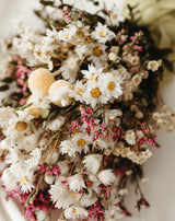 Bouquet margaritas y limonium